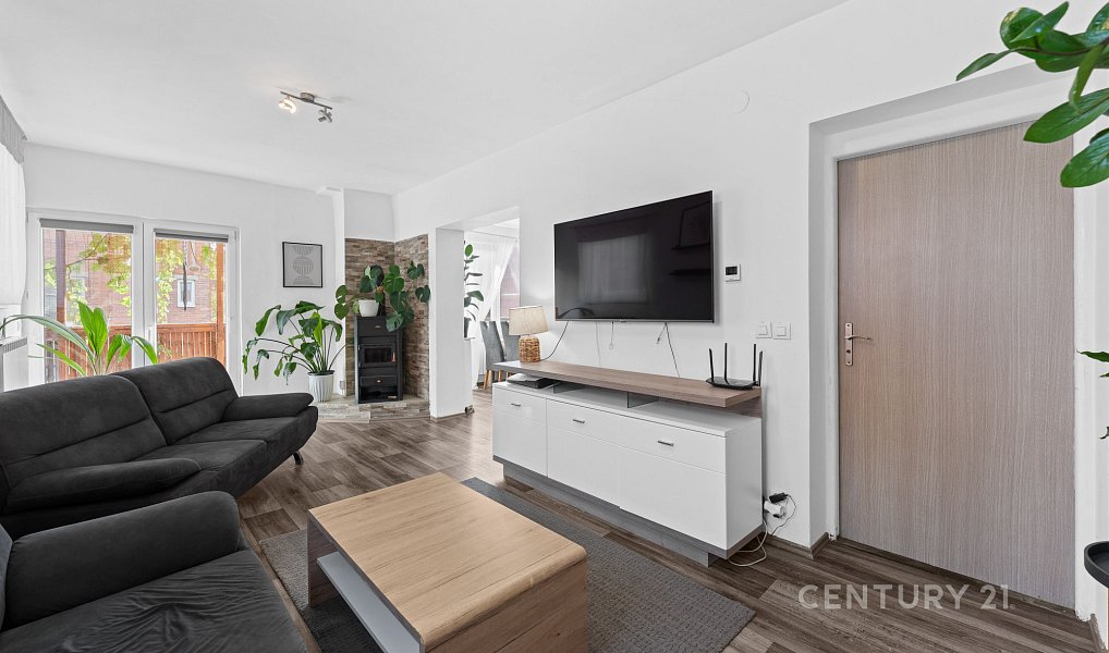 Prodej domu 112 m² s pozemkem 85 m², Zlín – náhled fotky 3