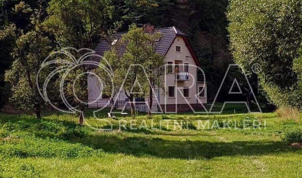 Prodej bytu 3+1 91 m², Beroun – náhled fotky 28