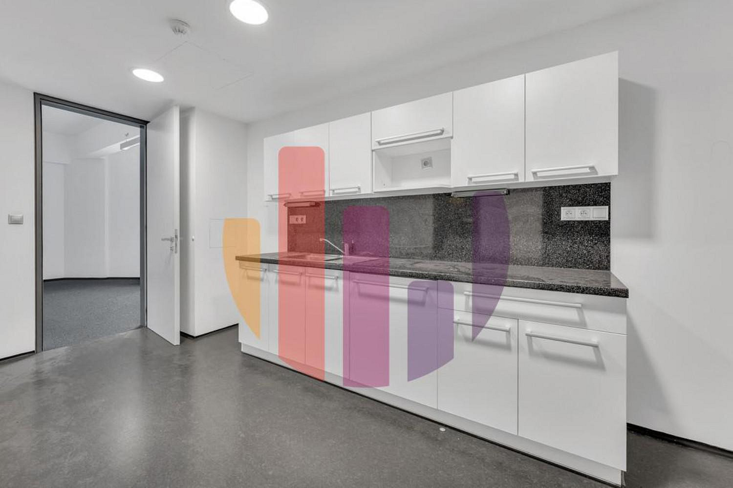 Pronájem kanceláře 231 m² — photo 5