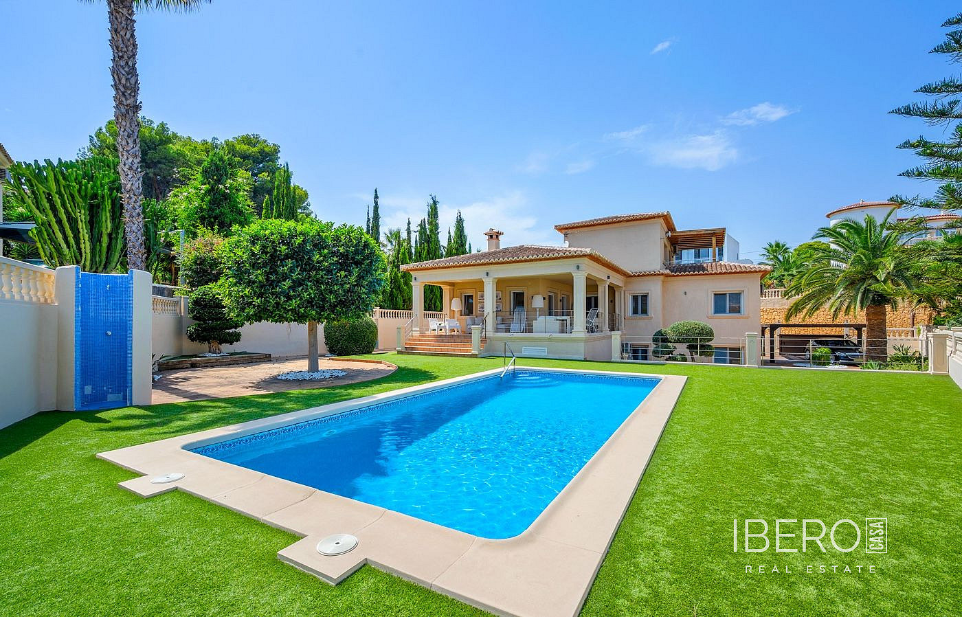 Prodej domu 302 m² s pozemkem 960 m²