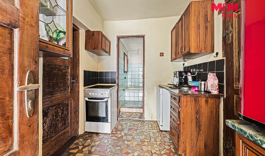 Prodej domu 120 m² s pozemkem 1 740 m², Bobnice – náhled fotky 3