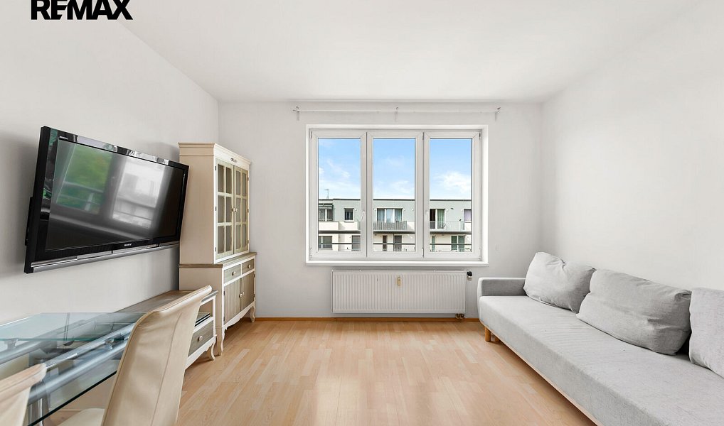 Prodej bytu 1+kk 32 m², Praha – náhled fotky 3