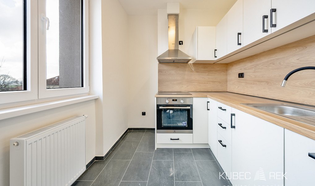 Prodej bytu 2+1 50 m², Pacov – náhled fotky 2