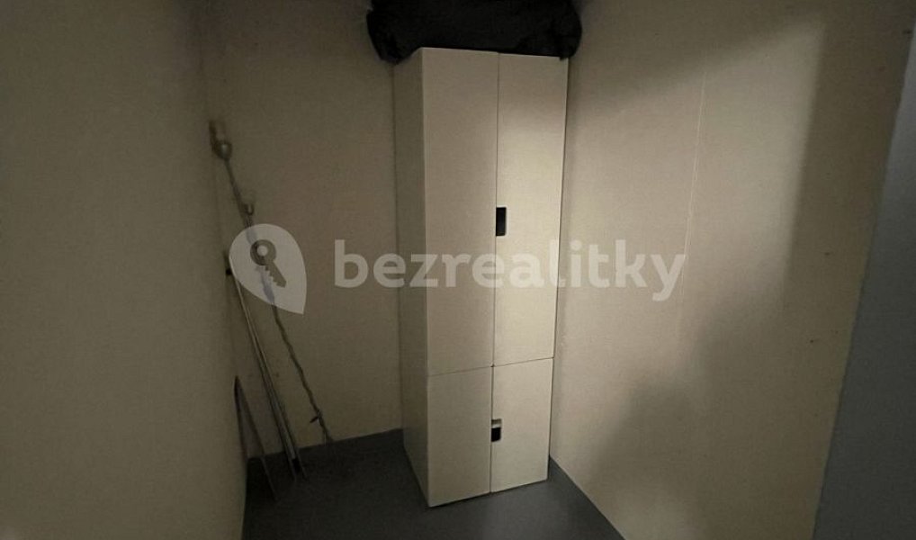 Prodej bytu 1+kk 37 m², Praha – náhled fotky 18