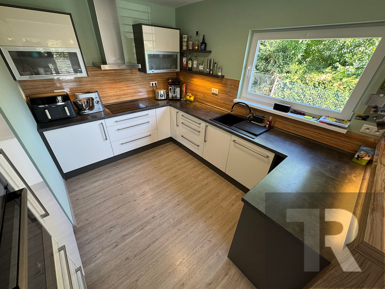 Prodej domu 147 m² s pozemkem 1 050 m² – fotografie 5