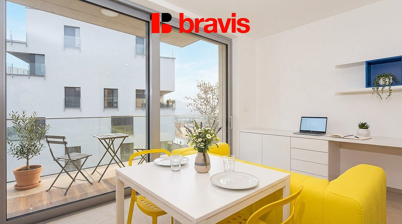Pronájem bytu 1+kk 33 m² — photo 2