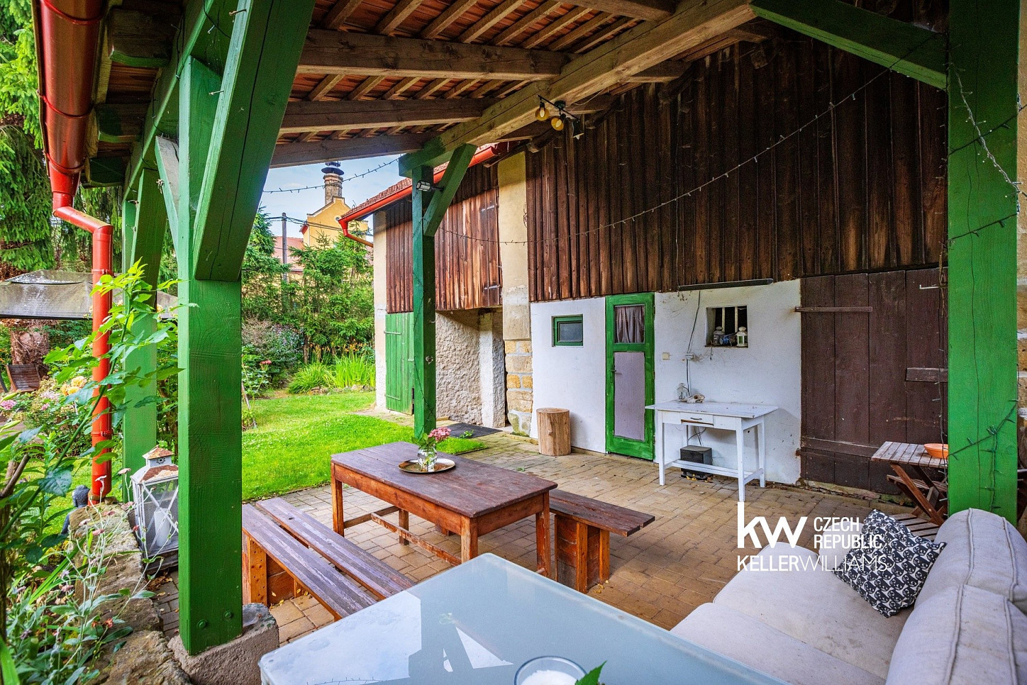 Prodej domu 340 m² s pozemkem 1 529 m² – fotografie 2