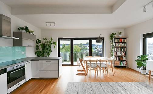 Prodej bytu 3+kk 74 m², Nepomuckých, Praha 9 - Letňany, okres Praha