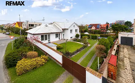 Prodej domu 151 m² s pozemkem 611 m², Hřbitovní, Kolín - Sendražice