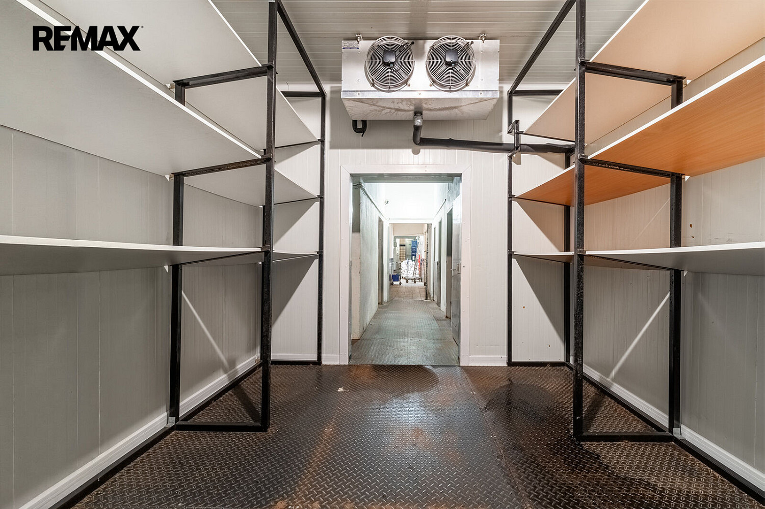 Pronájem komerčního objektu (jiného typu) 12 m² – fotografie 2