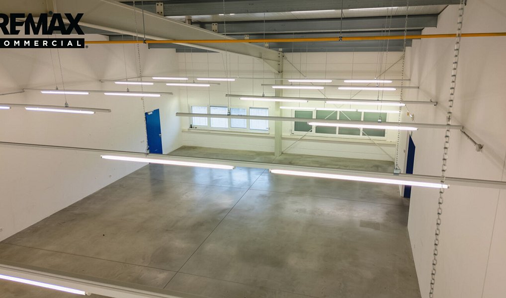 Prodej výrobních prostor 930 m², Kadaň – náhled fotky 10