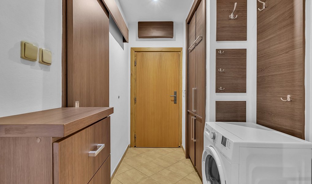 Prodej bytu 3+1 64 m², Trutnov – náhled fotky 2