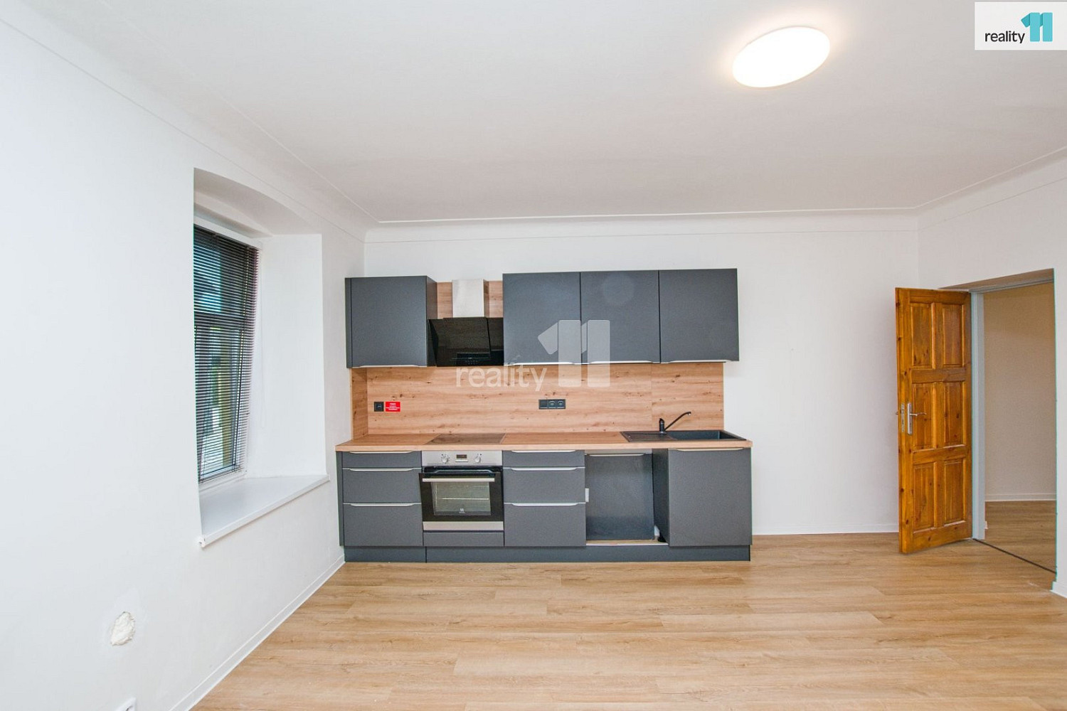 Pronájem bytu 2+1 70 m² — photo 3