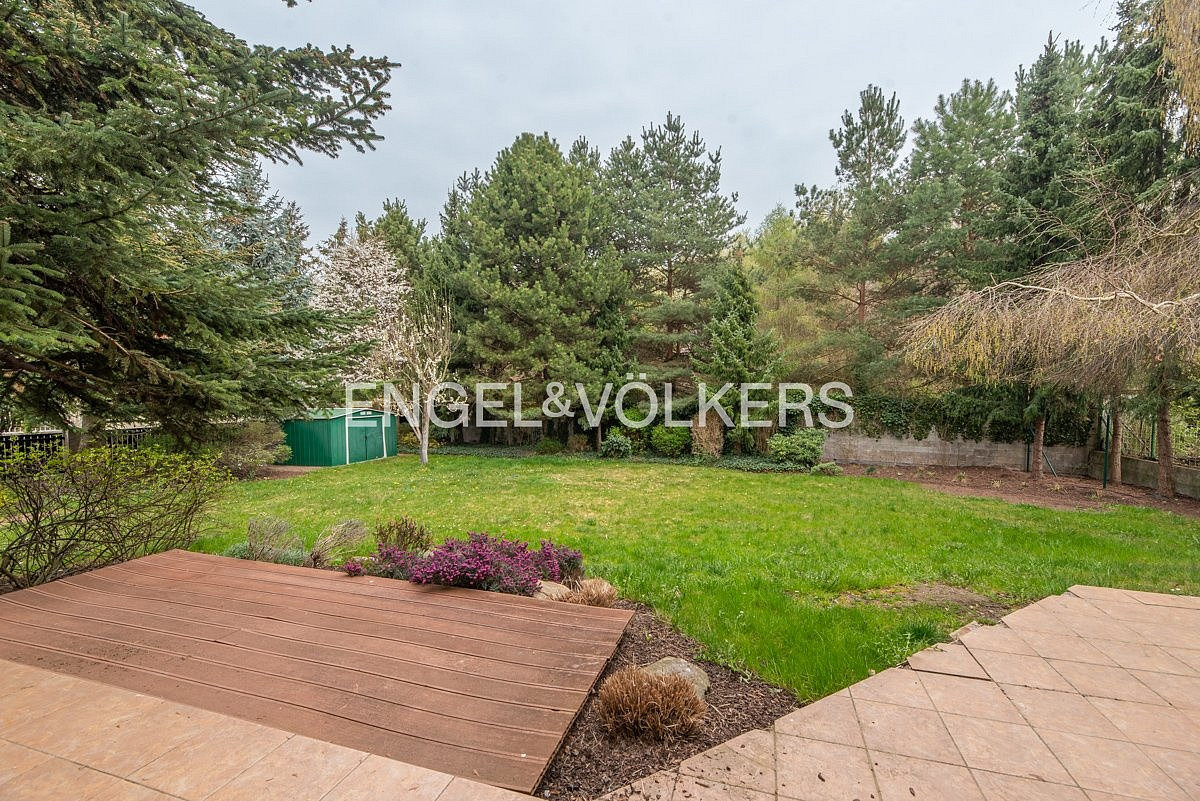 Prodej domu 403 m² s pozemkem 999 m² — photo 3