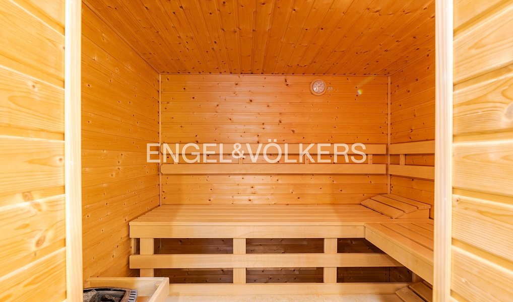 Pronájem bytu 6+kk 204 m², Praha – náhled fotky 17