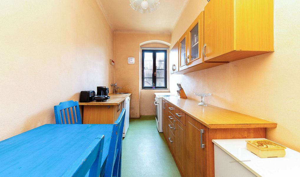 Prodej domu 258 m² s pozemkem 991 m², Nespeky – náhled fotky 5