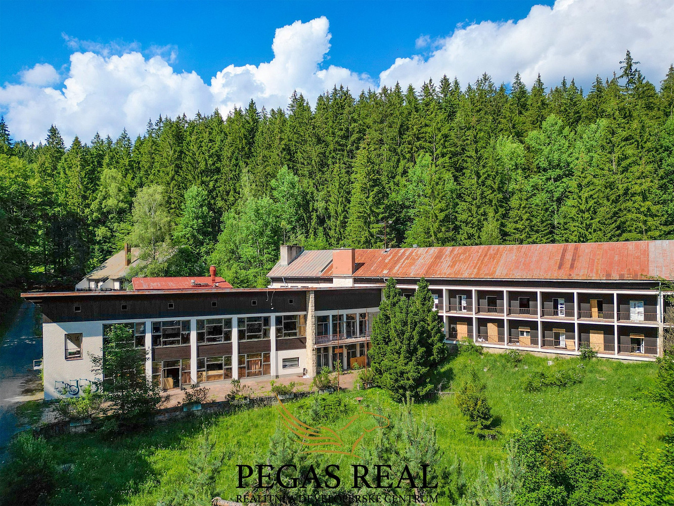 Prodej ubytovacího objektu 4 400 m² – fotografie 4