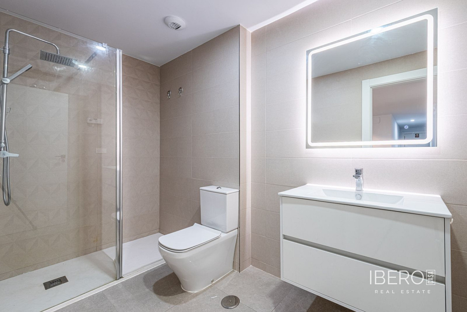 3+kk Apartment in Torremolinos, Costa del Sol Occidental - Más