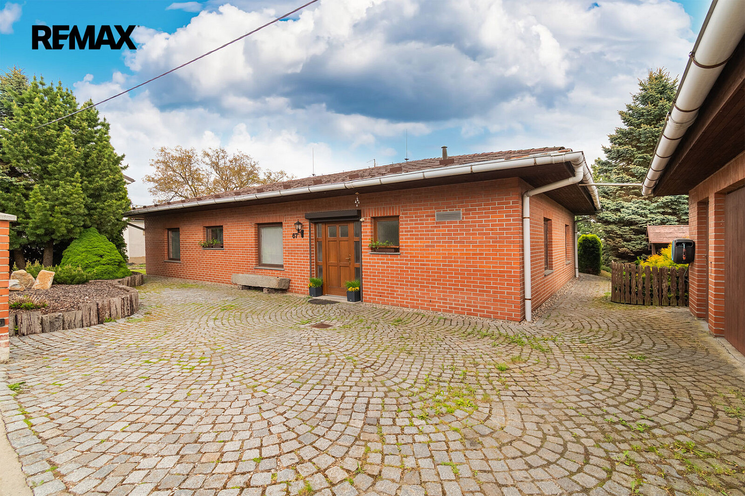 Prodej domu 264 m² s pozemkem 1 683 m² – fotografie 2