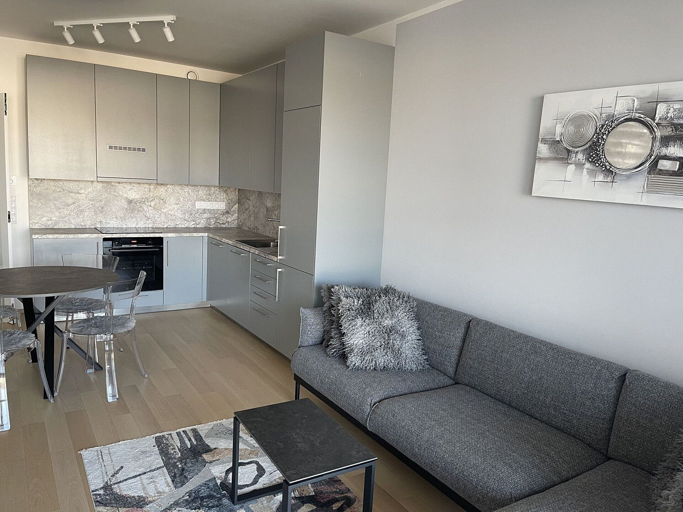 Pronájem bytu 2+kk 62 m² – fotografie 4