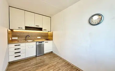 Pronájem bytu 1+1 35 m², Sládkovičova, Praha 4 - Krč