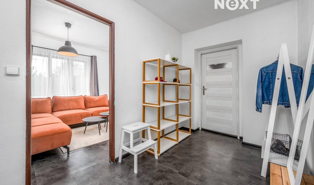 Prodej domu 250 m² s pozemkem 611 m², Zvoleněves – náhled fotky 9