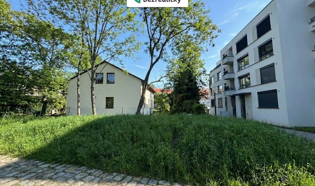 Prodej domu 242 m² s pozemkem 121 m², Praha – náhled fotky 2