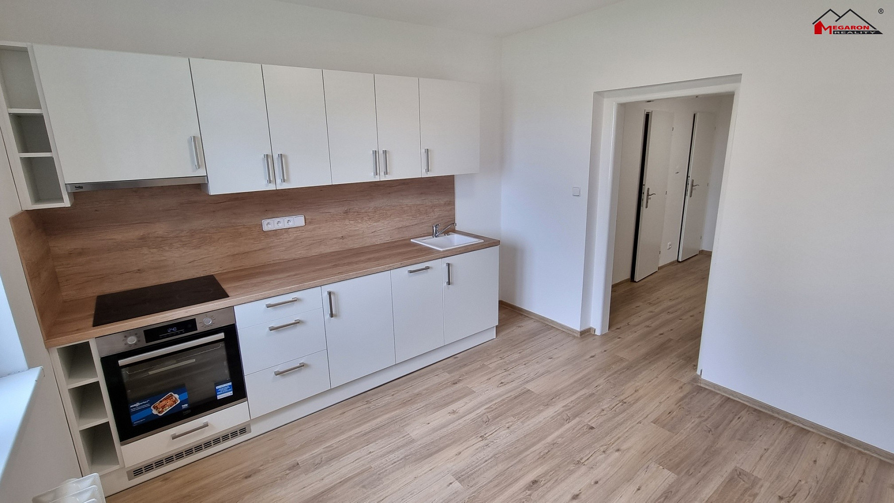 Pronájem bytu 1+1 46 m² — photo 2