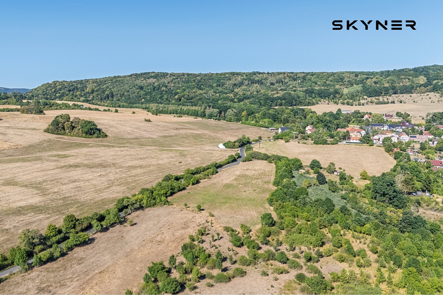 Prodej stavebního pozemku 8 231 m² – fotografie 4