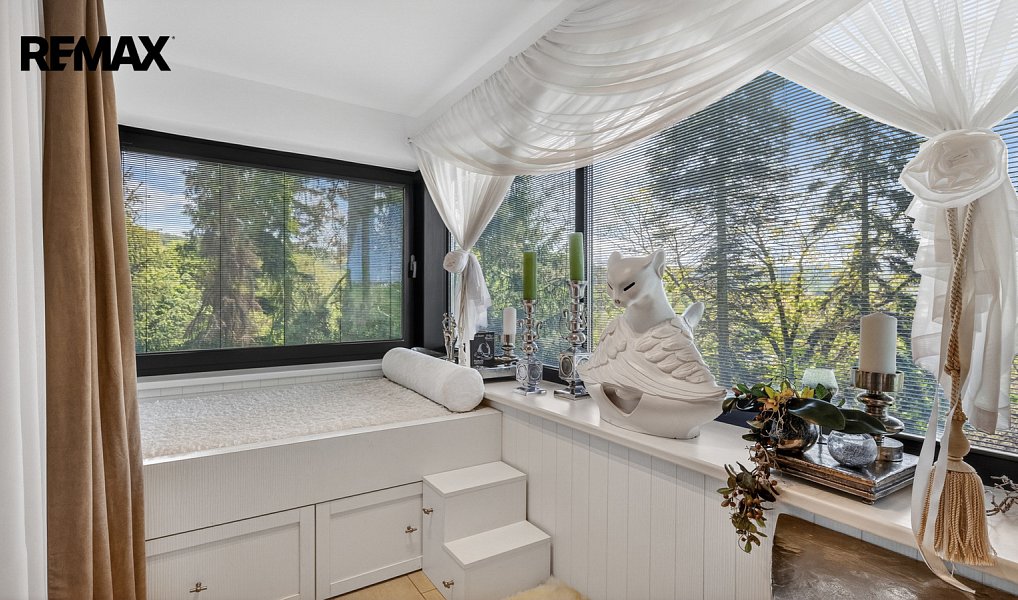 Prodej domu 228 m² s pozemkem 4 472 m², Jince – náhled fotky 7