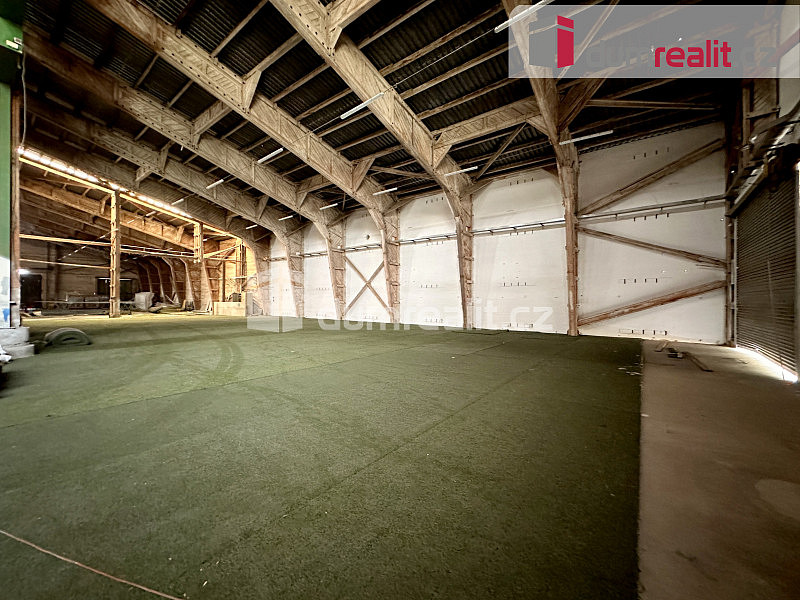 Pronájem skladovacích prostor 3 636 m²