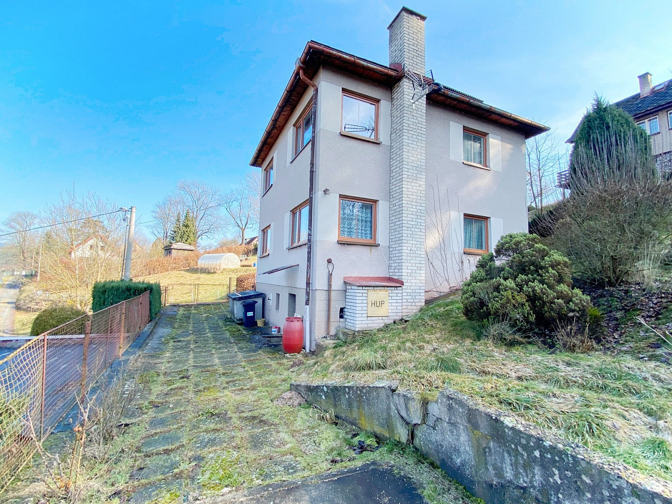 Prodej domu 110 m² s pozemkem 1 592 m²