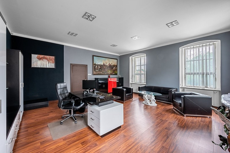 Prodej komerčního objektu (jiného typu) 1 350 m² – fotografie 4