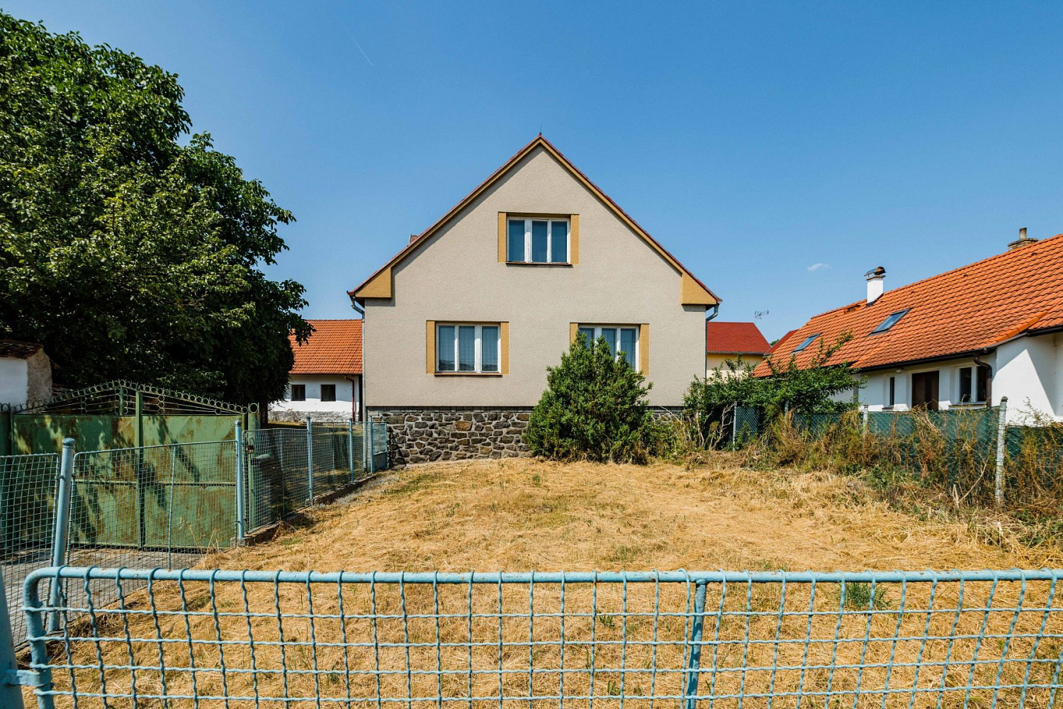 Prodej domu 91 m² s pozemkem 1 043 m²