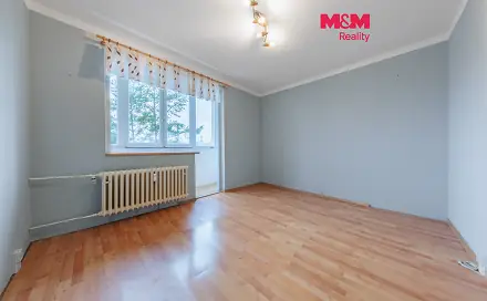Prodej bytu 2+1 51 m², Školní, Nová Role, okres Karlovy Vary