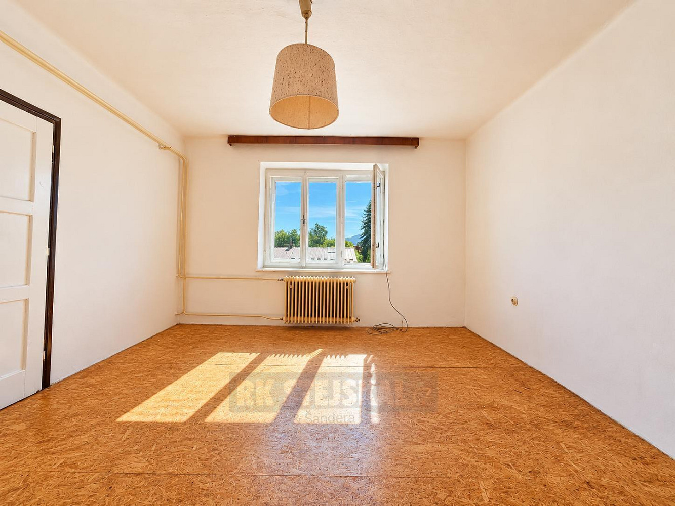 Pronájem bytu 2+1 62 m² – fotografie 3