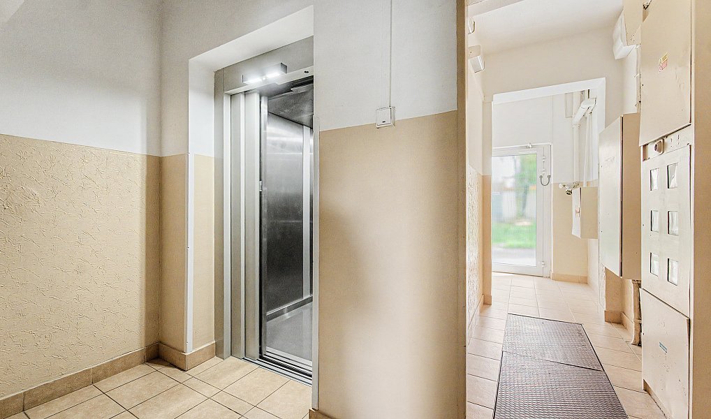 Prodej bytu 1+kk 30 m², Praha – náhled fotky 9