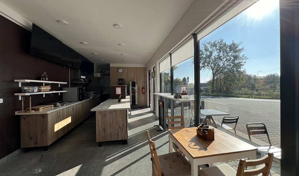 Pronájem komerčního objektu (jiného typu) 38 m², Ostrov – náhled fotky 12