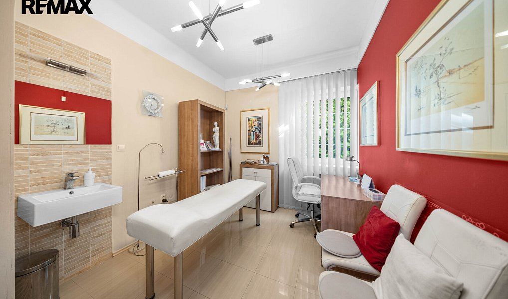 Prodej domu 361 m² s pozemkem 1 042 m², Kolín – náhled fotky 19