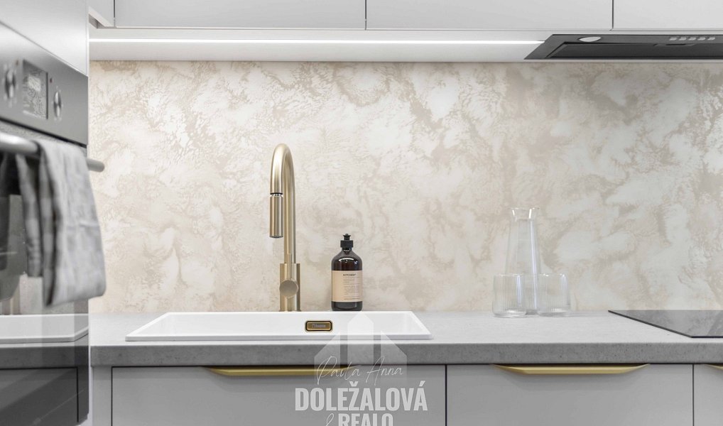 Prodej bytu 1+kk 25 m², Praha – náhled fotky 3