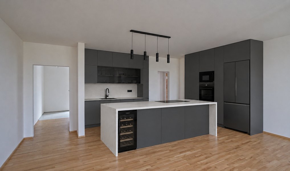Prodej domu 233 m² s pozemkem 949 m², Kounice – náhled fotky 6