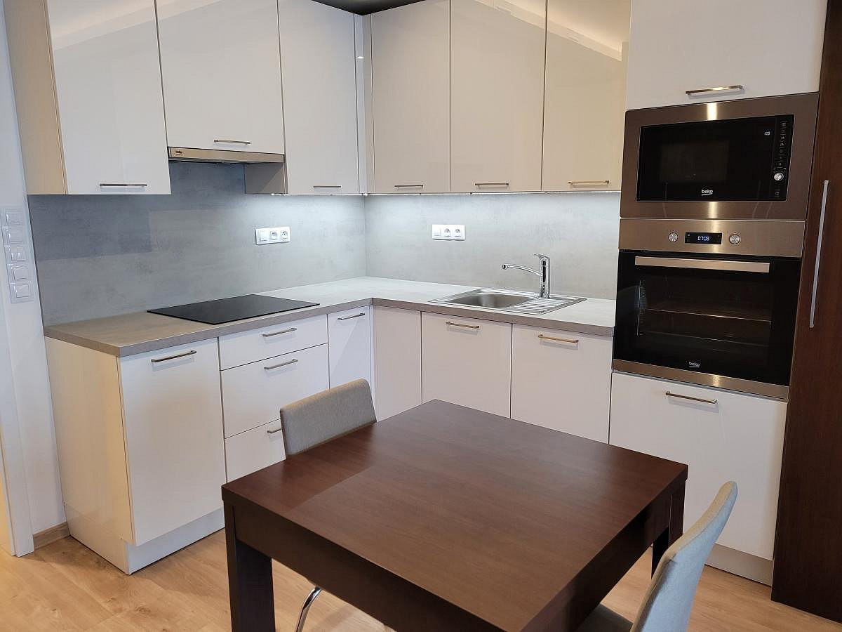 Pronájem bytu 1+kk 34 m² — photo 4