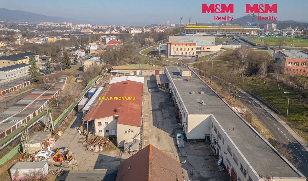 Pronájem obchodních prostor 1 100 m², Teplice – fotka 1 z 8