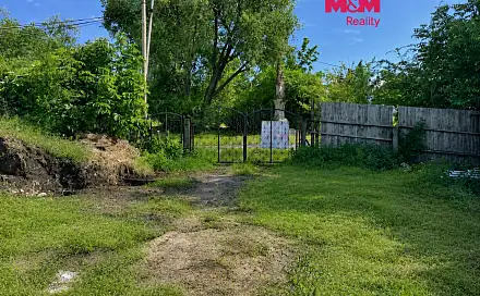 Prodej stavebního pozemku 413 m², Měcholupy - Milošice, okres Louny
