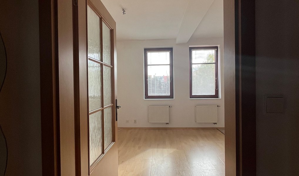 Pronájem bytu 1+kk 27 m², Praha – náhled fotky 3