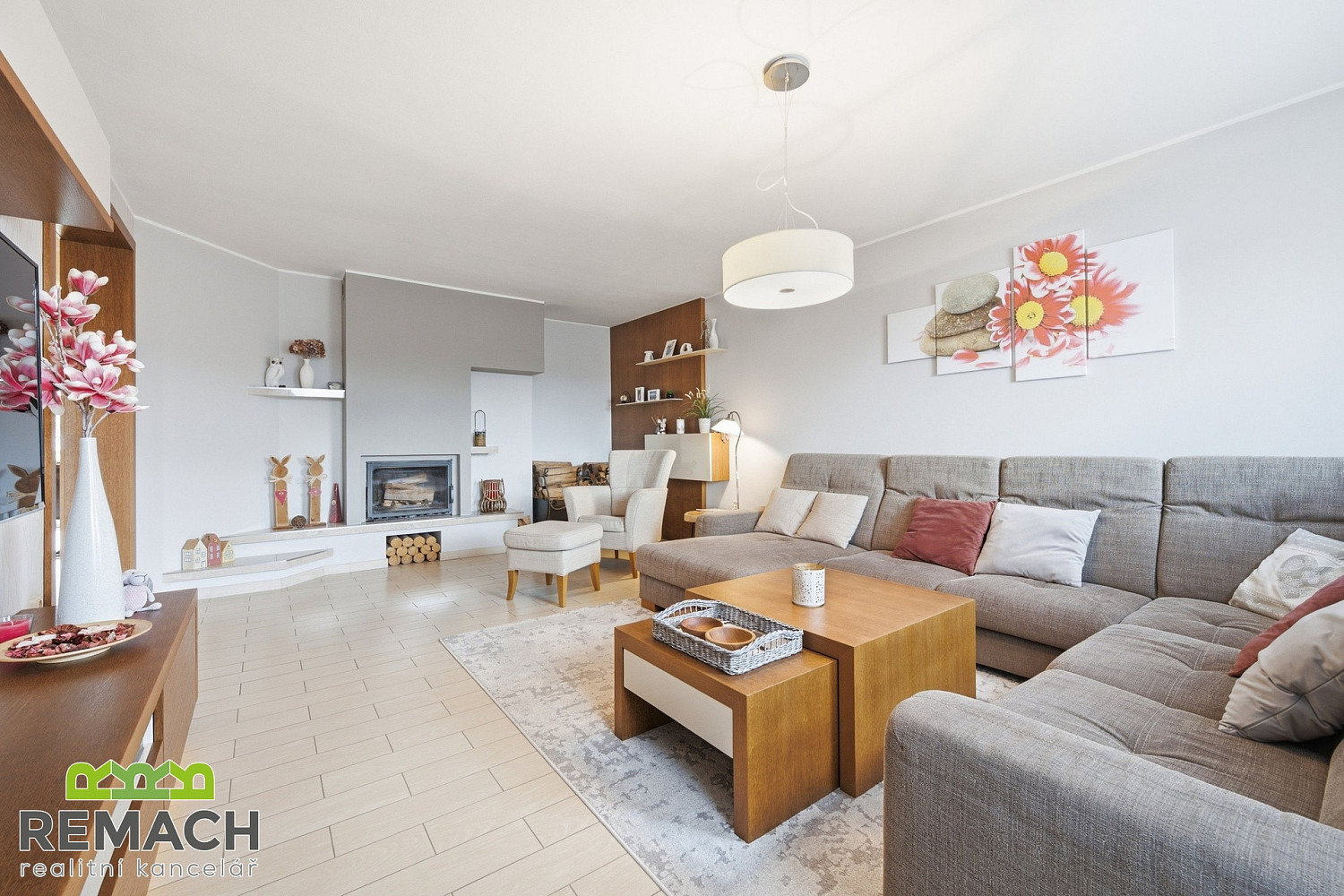 Prodej domu 335 m² s pozemkem 937 m² – fotografie 4