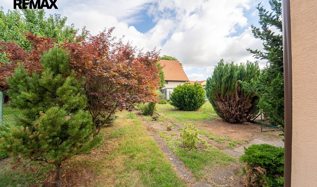 Prodej domu 234 m² s pozemkem 999 m², Týnec nad Labem – náhled fotky 45