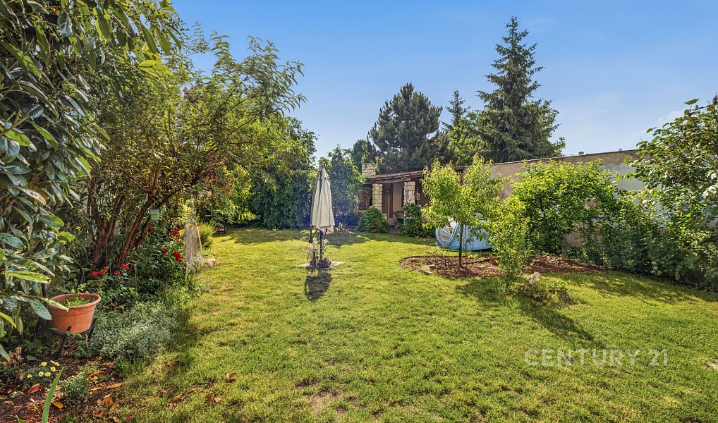 Prodej domu 240 m² s pozemkem 489 m², Postoloprty – náhled fotky 3