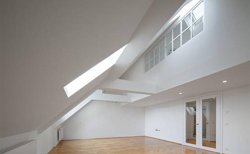 Prodej bytu 3+kk 109 m², Pod Karlovem, Praha 2 - Vinohrady, okres Praha