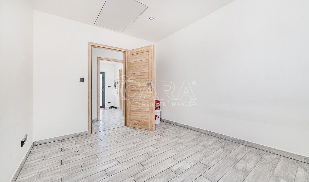 Prodej domu 111 m² s pozemkem 707 m², Vojkovice – náhled fotky 14